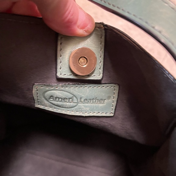 Elegant Green leather tote bag NWOT - Picture 9 of 10